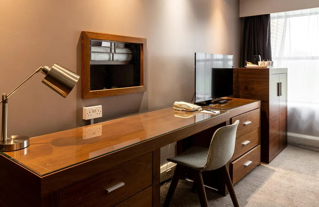 Sandman Signature London Gatwick Hotel-1